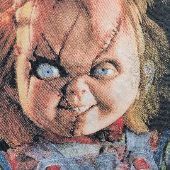 Chucky free hugs men's t shirt size large - Picture 6 of 10